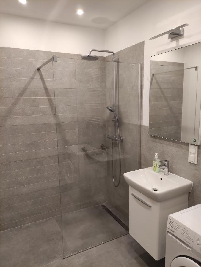 Apartment Efaga Modern Tower Gdynia With Private Parking Space Exterior photo